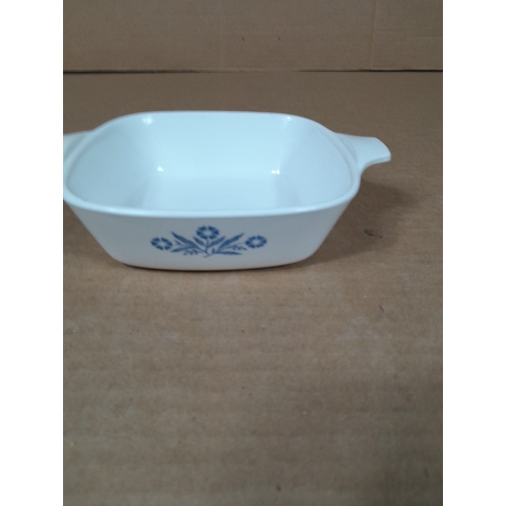Corning CORNFLOWER BLUE P-41 (c 1964) Blue Floral on White 12 oz PETITE PAN